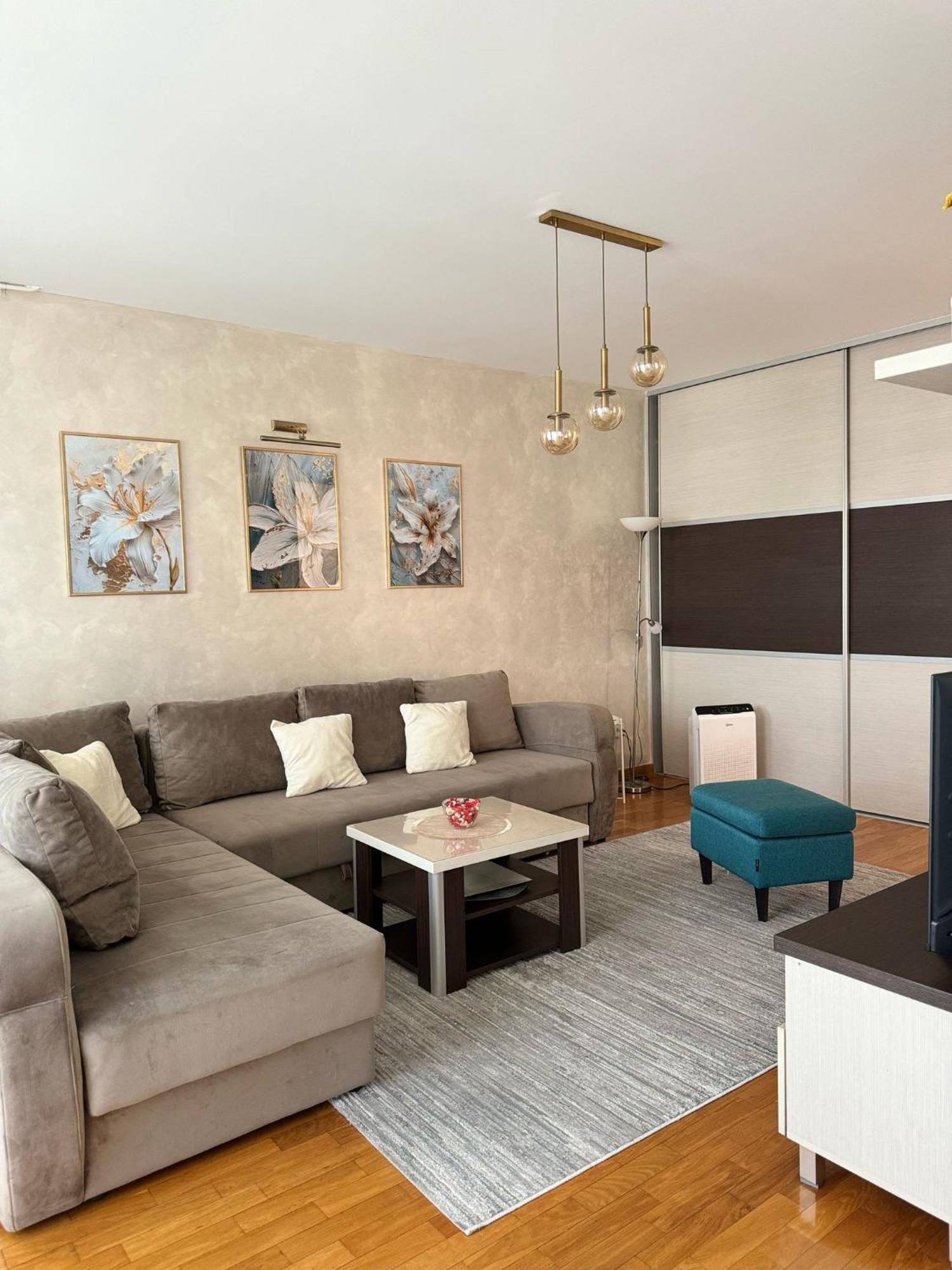 Manhattan Apartman Belvil Belgrado Exterior foto